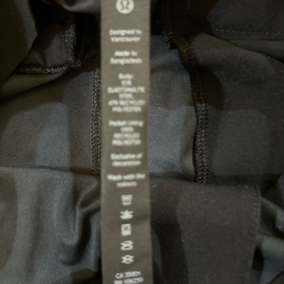 Elegant Lululemon ABC Slim Fit Charcoal Pants for Men - Picture 8 of 9